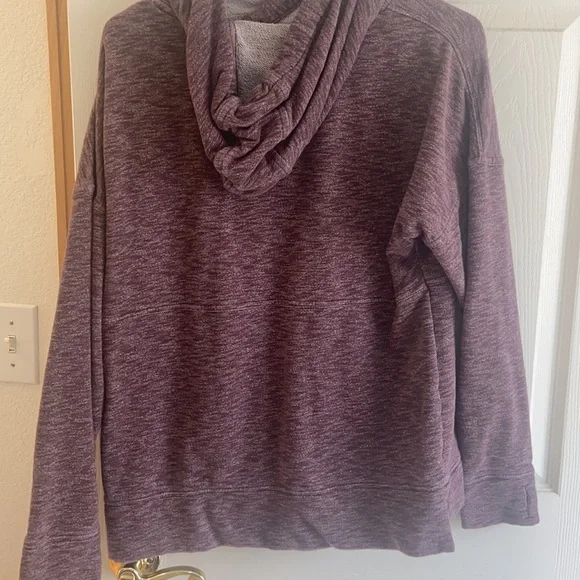 Carhartt purple hoodie - Picture 2 of 2